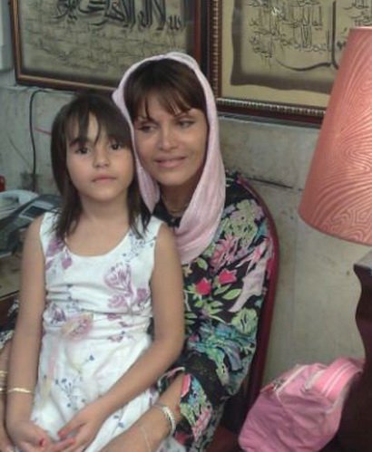 Zahra Bahrami and her daughter 