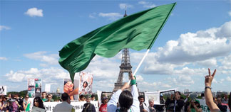 Paris wrapped in green