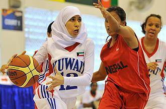 Rabab Abdullahi playing in Singapore in 2009