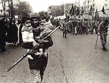 THE IRANIAN: 1979 revolution, photos, articles, songs...