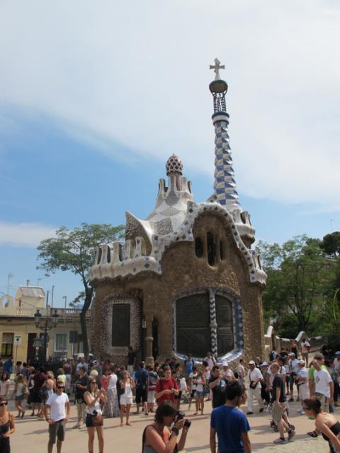 guell055