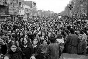 Iranian women protesting compulsory hijab